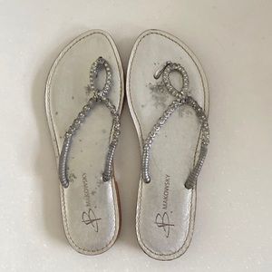 Silver sandals /flip flop never worn
